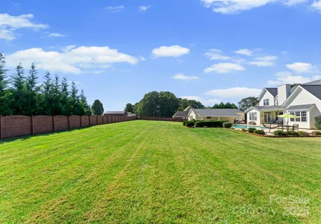 $775,000 | 895 East Monbo Road, Statesville, NC 28677