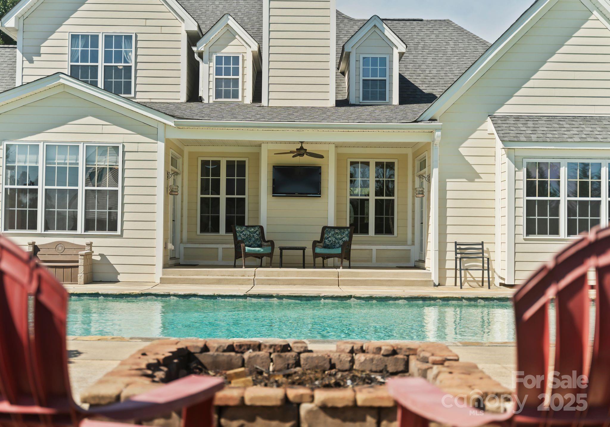 895 East Monbo Road Statesville, NC 28677 - Photo 10 of 44 front view of a house with a yard