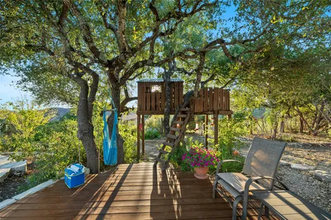 $850,000 | 201 Greenridge Lane, Dripping Springs, TX 78620