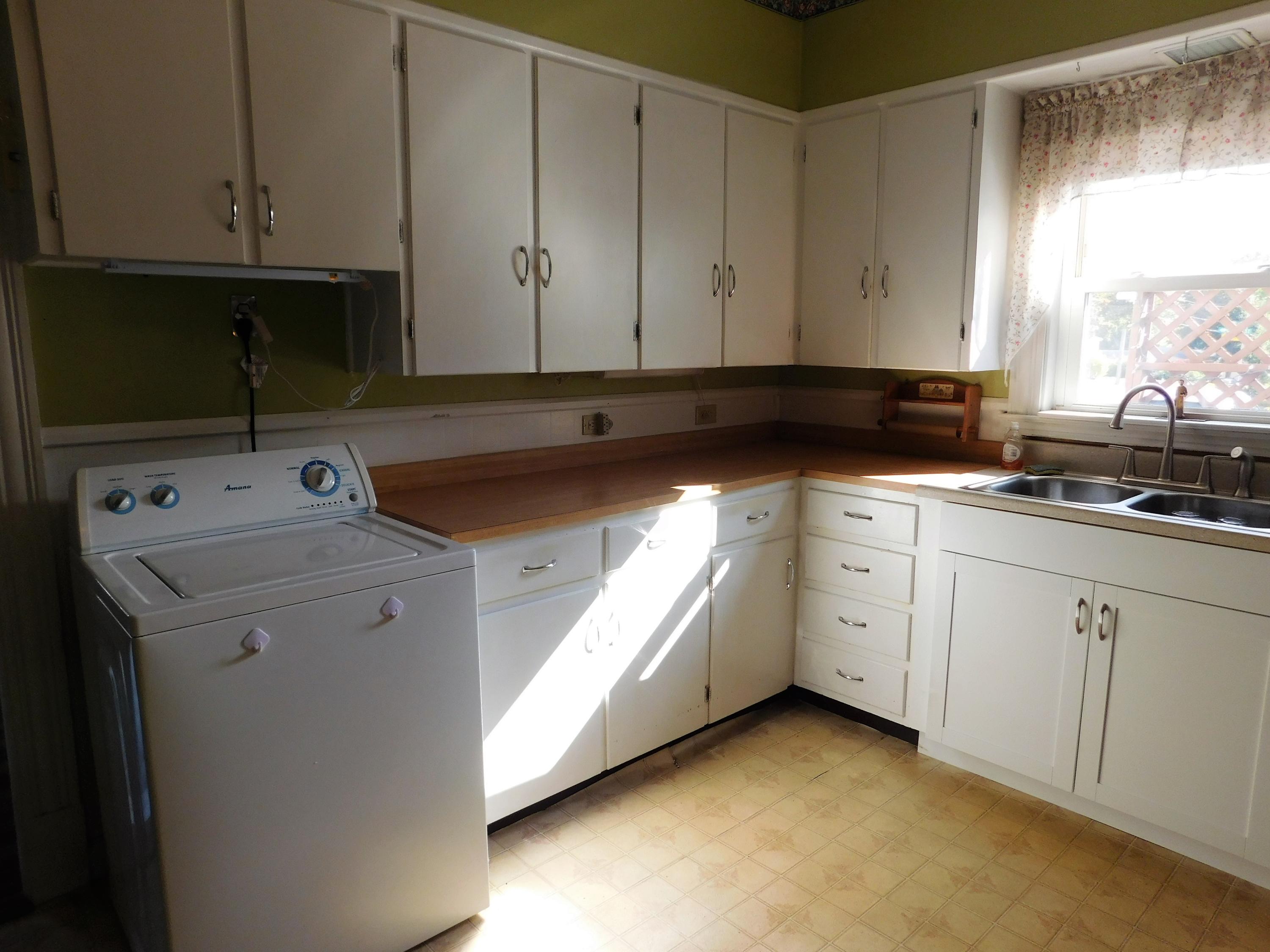 45 Rideout Avenue Lewiston, ME 04240 - Photo 27 of 41 DSCN2281