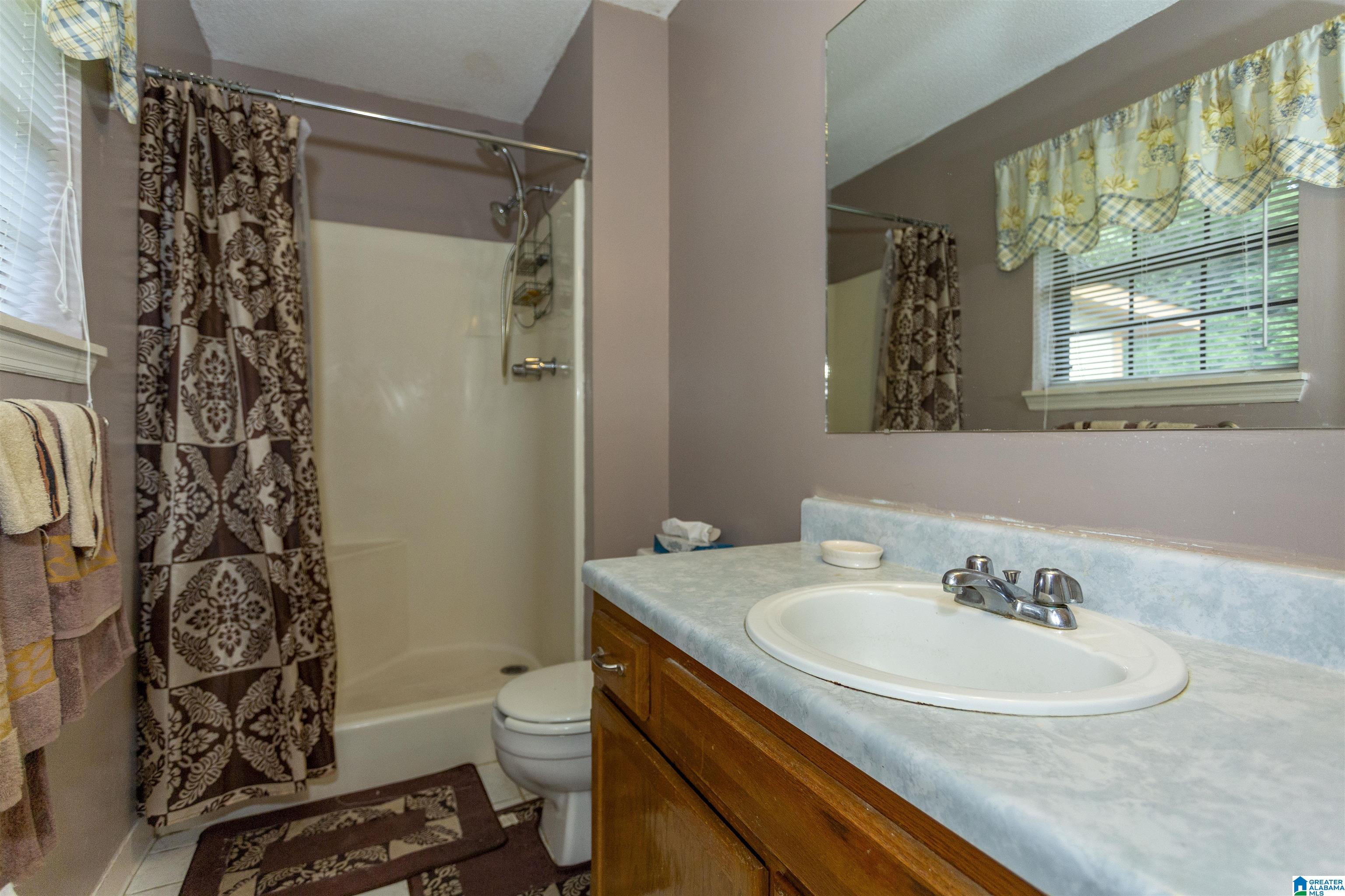 609 Live Oak Circle Fairfield, AL 35064 - Photo 21 of 28