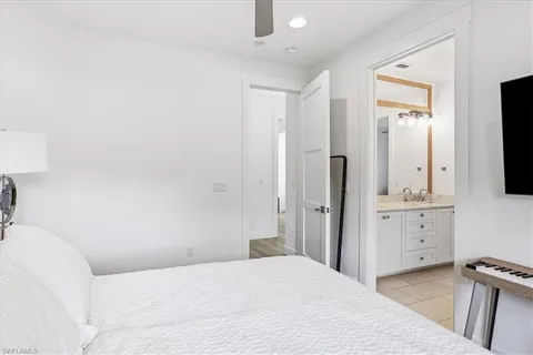 $1,590,000 | 4641 1st Avenue Southwest, Naples, FL 34119
