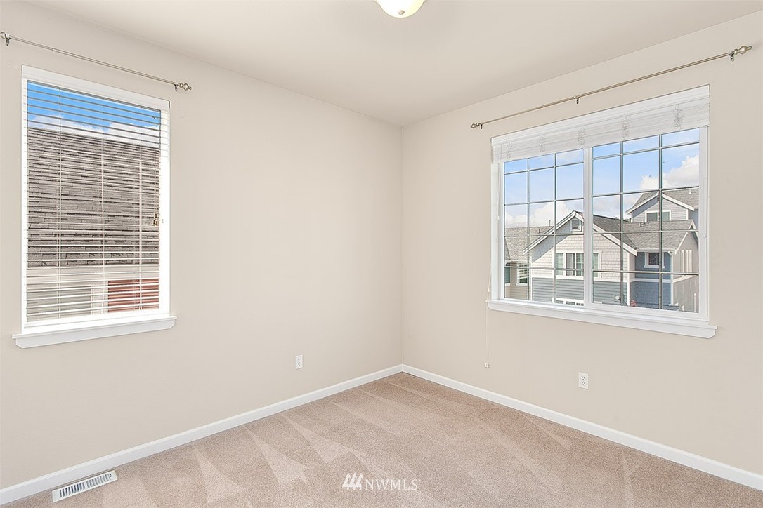 134 Maple Street Fircrest, WA 98466 - Photo 12 of 22