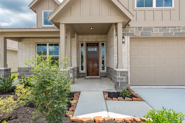 $389,900 | 15307 Laurel Oak Lane, Santa Fe, TX 77517