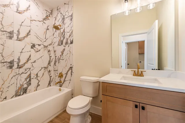 $389,900 | 15307 Laurel Oak Lane, Santa Fe, TX 77517