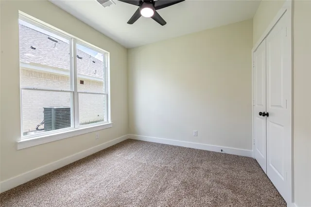 $389,900 | 15307 Laurel Oak Lane, Santa Fe, TX 77517