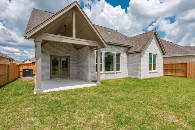 $389,900 | 15307 Laurel Oak Lane, Santa Fe, TX 77517