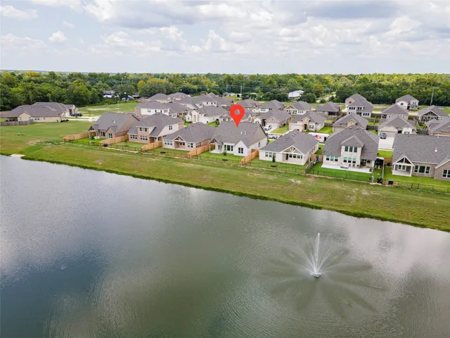 $389,900 | 15307 Laurel Oak Lane, Santa Fe, TX 77517