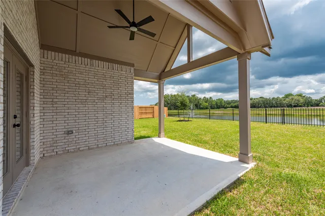 $389,900 | 15307 Laurel Oak Lane, Santa Fe, TX 77517