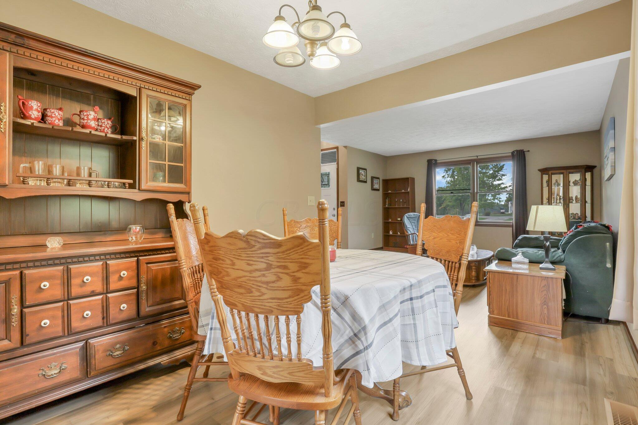 7176 Darby Road Circleville, OH 43113 - Photo 8 of 45 Dining Room