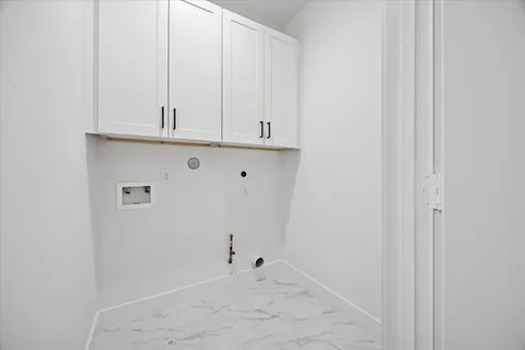 $384,700 | 7710 Sky Dweller Drive, Houston, TX 77055