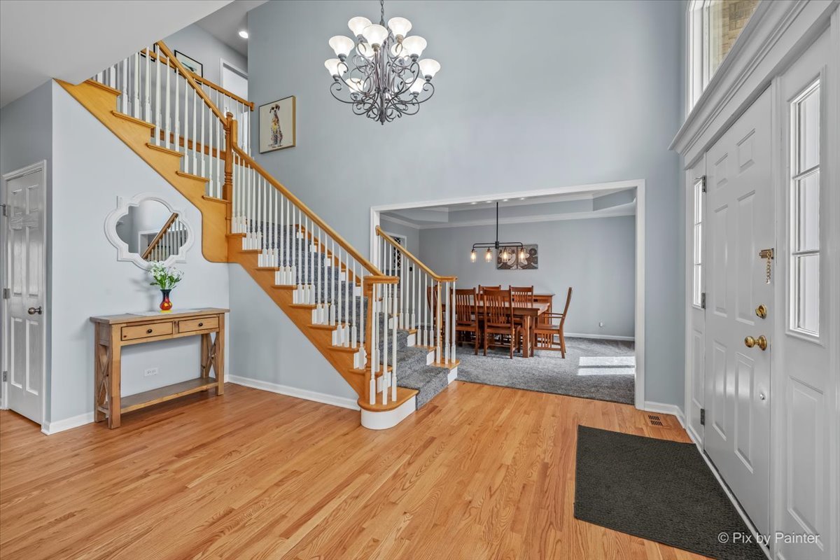 7104 Dove Way Cary, IL 60013 - Photo 6 of 82