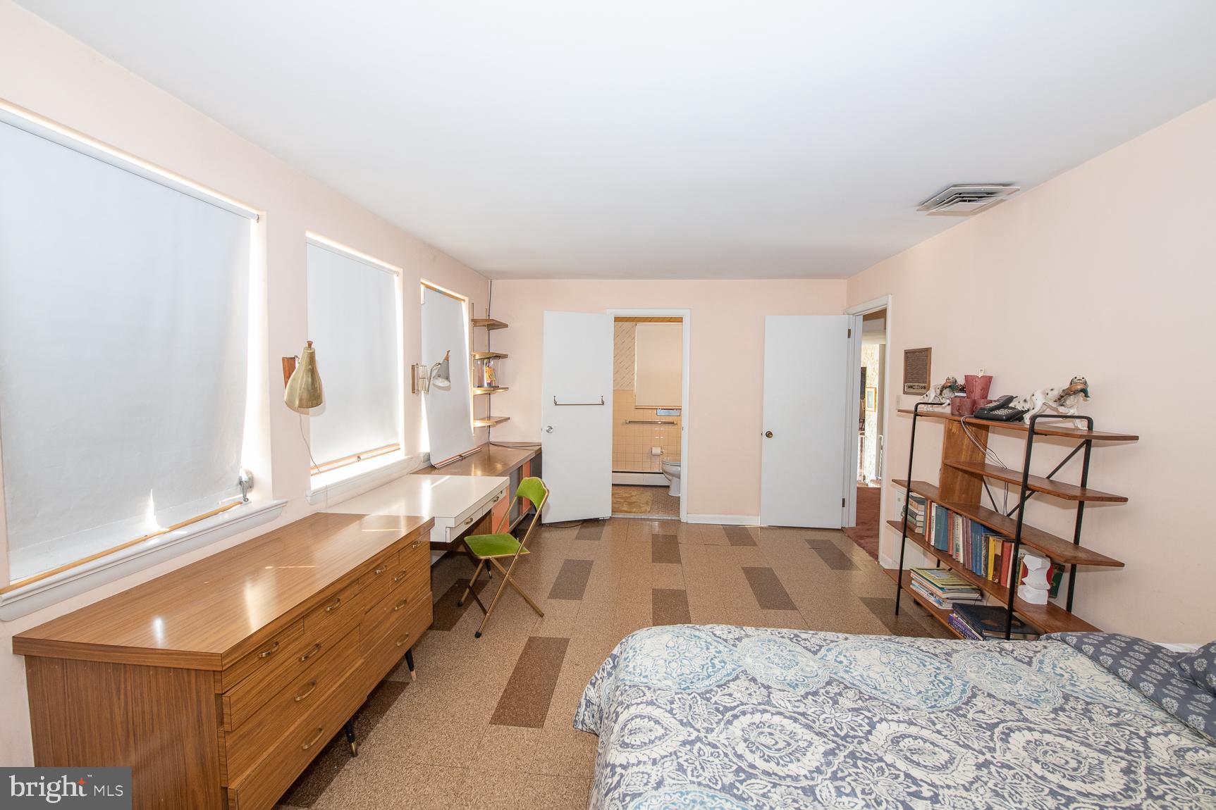 2432 Ashbourne Road Wyncote, PA 19095 - Photo 26 of 35 Gallery Image 26