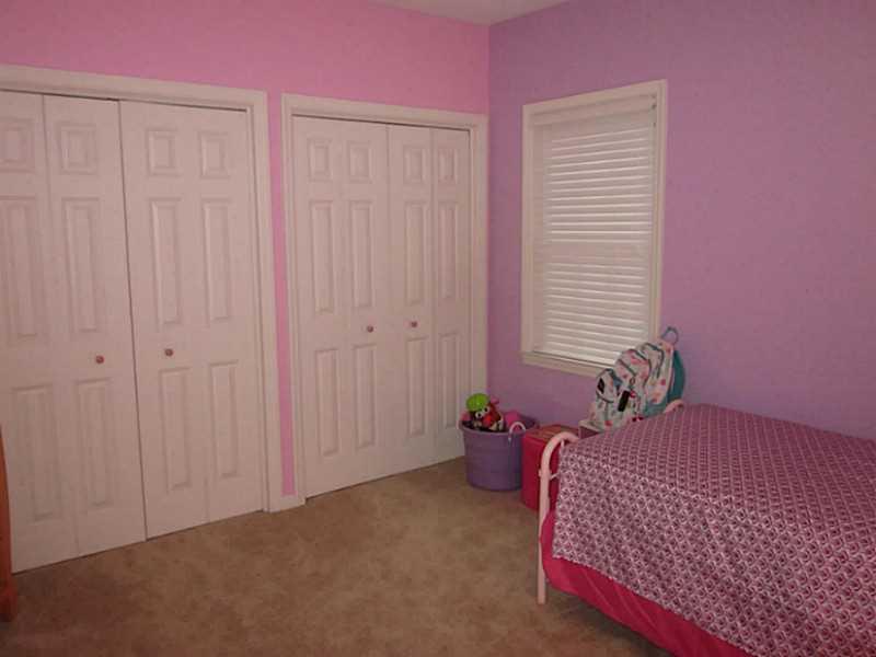 2445 Old Greentree Road, Unit 1B Carnegie, PA 15106 - Photo 12 of 15 Bedroom.