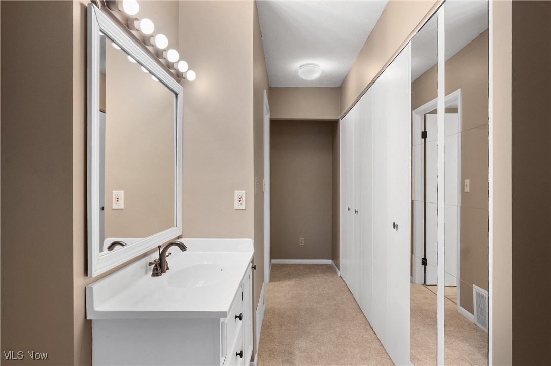 22958 Mastick Road, Unit 202 Cleveland, OH 44126 - Photo 15 of 20