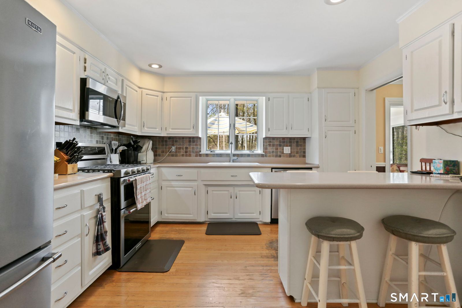 141 Cavalry Road Wilton, CT 06897 - Photo 14 of 40