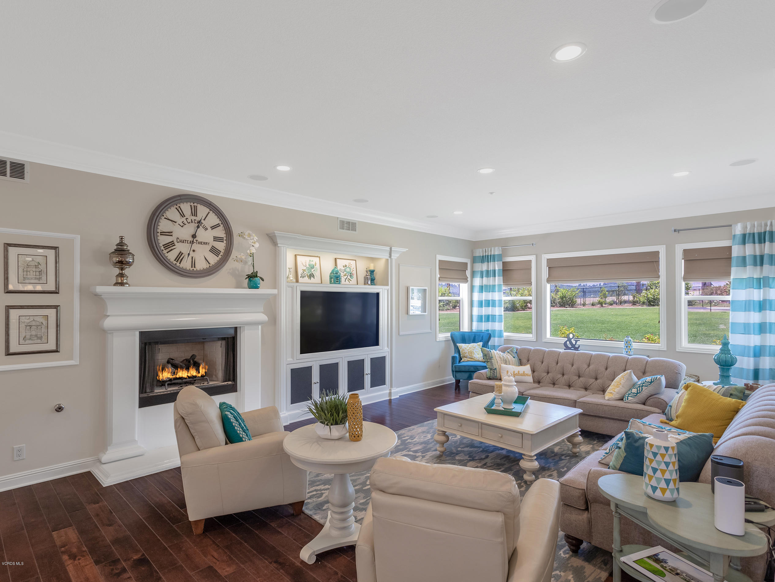 5421 Castillo De Rosas Camarillo, CA 93012 - Photo 11 of 47 12