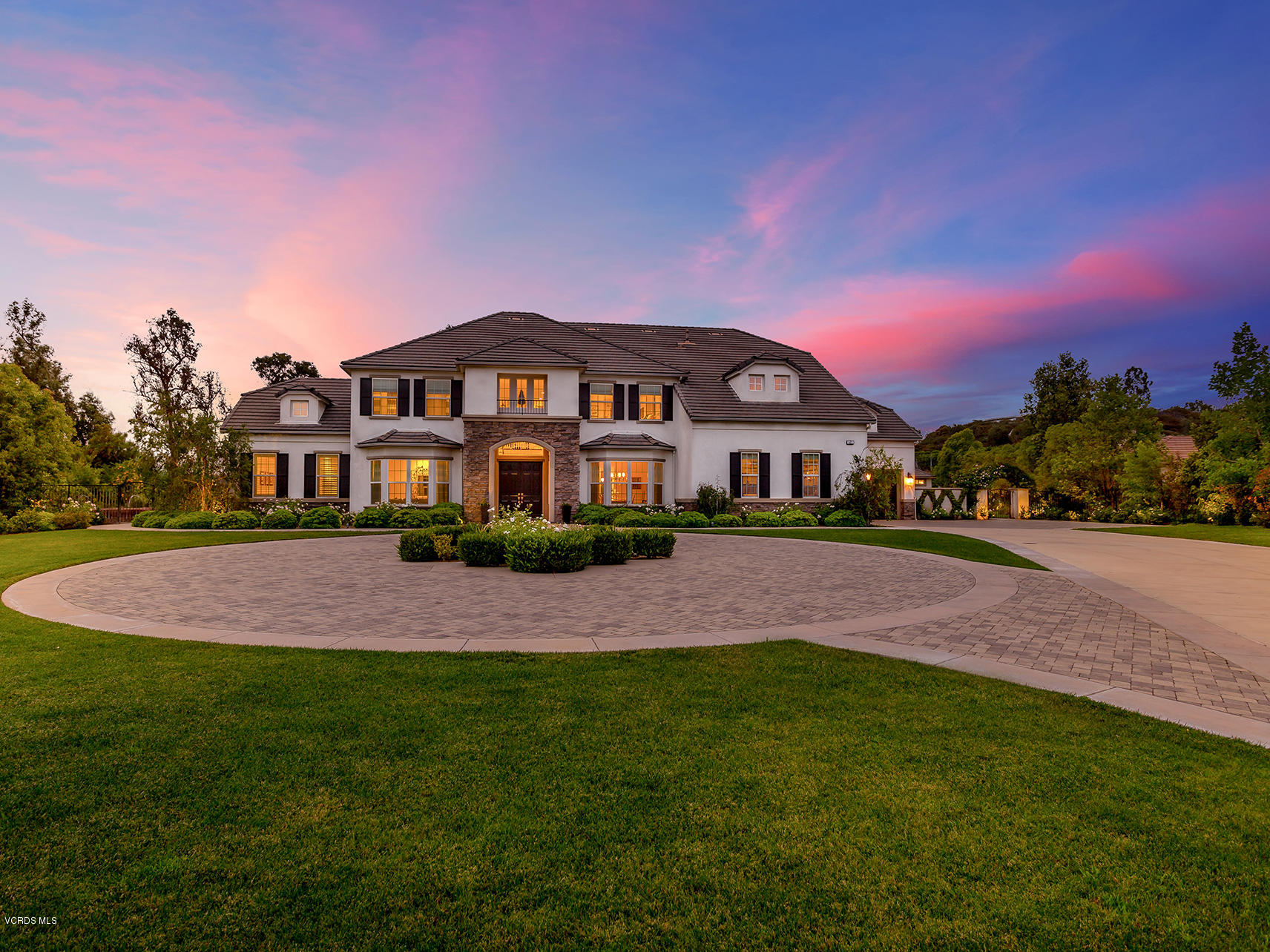 5421 Castillo De Rosas Camarillo, CA 93012 - Photo 3 of 47 4 (1)