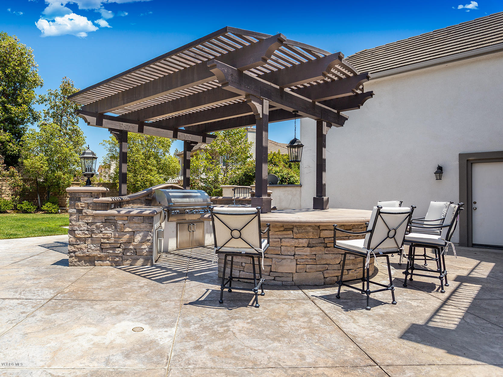 5421 Castillo De Rosas Camarillo, CA 93012 - Photo 32 of 47 33