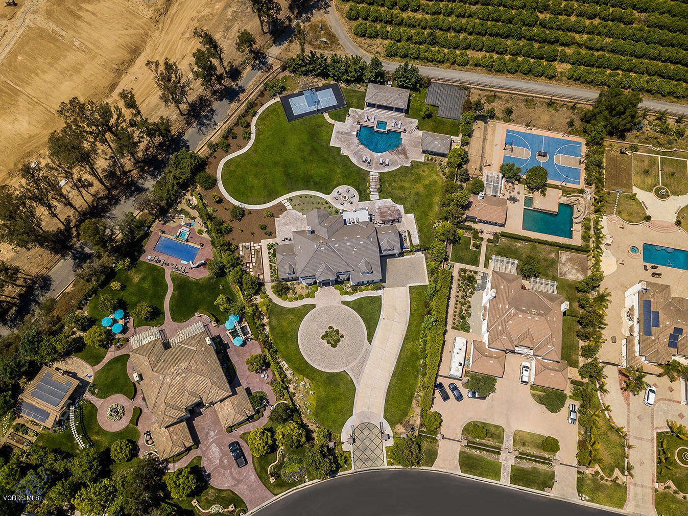 5421 Castillo De Rosas Camarillo, CA 93012 - Photo 38 of 47 2