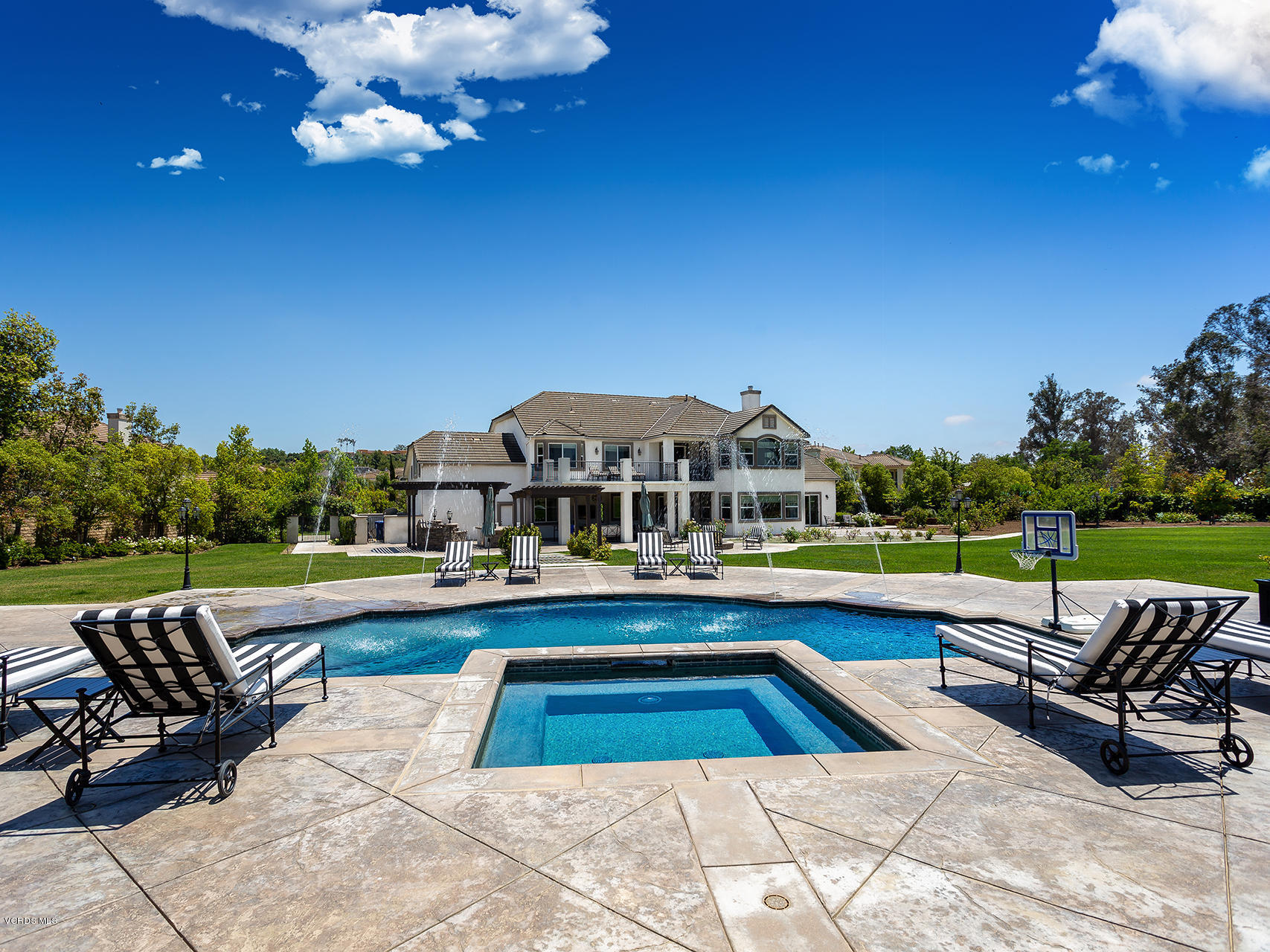 5421 Castillo De Rosas Camarillo, CA 93012 - Photo 41 of 47 41