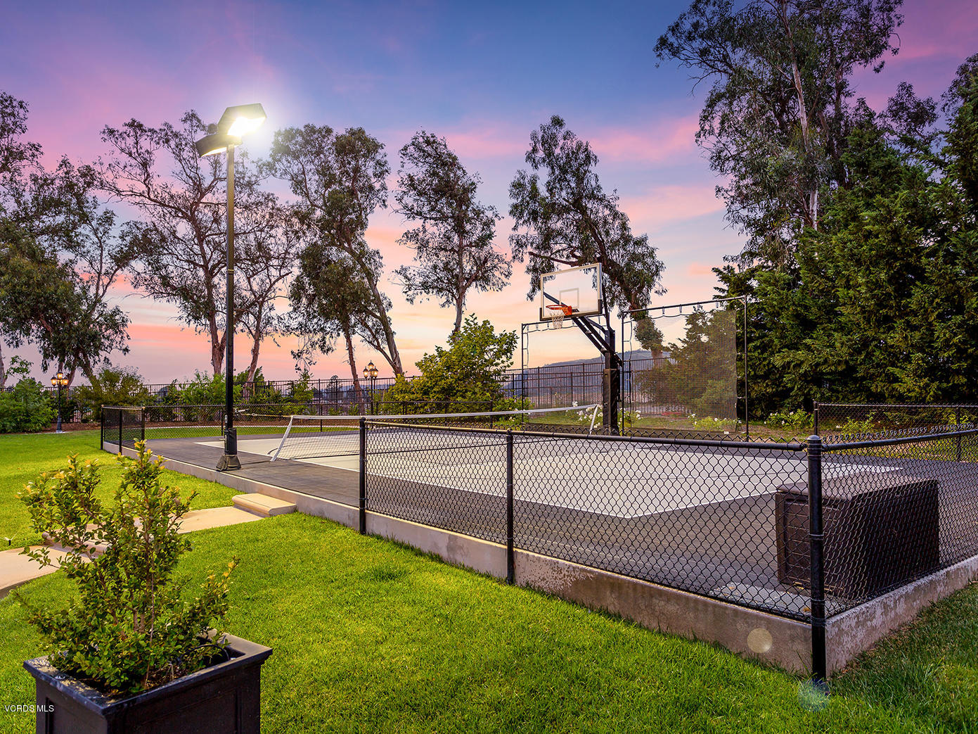 5421 Castillo De Rosas Camarillo, CA 93012 - Photo 44 of 47 44 (1)