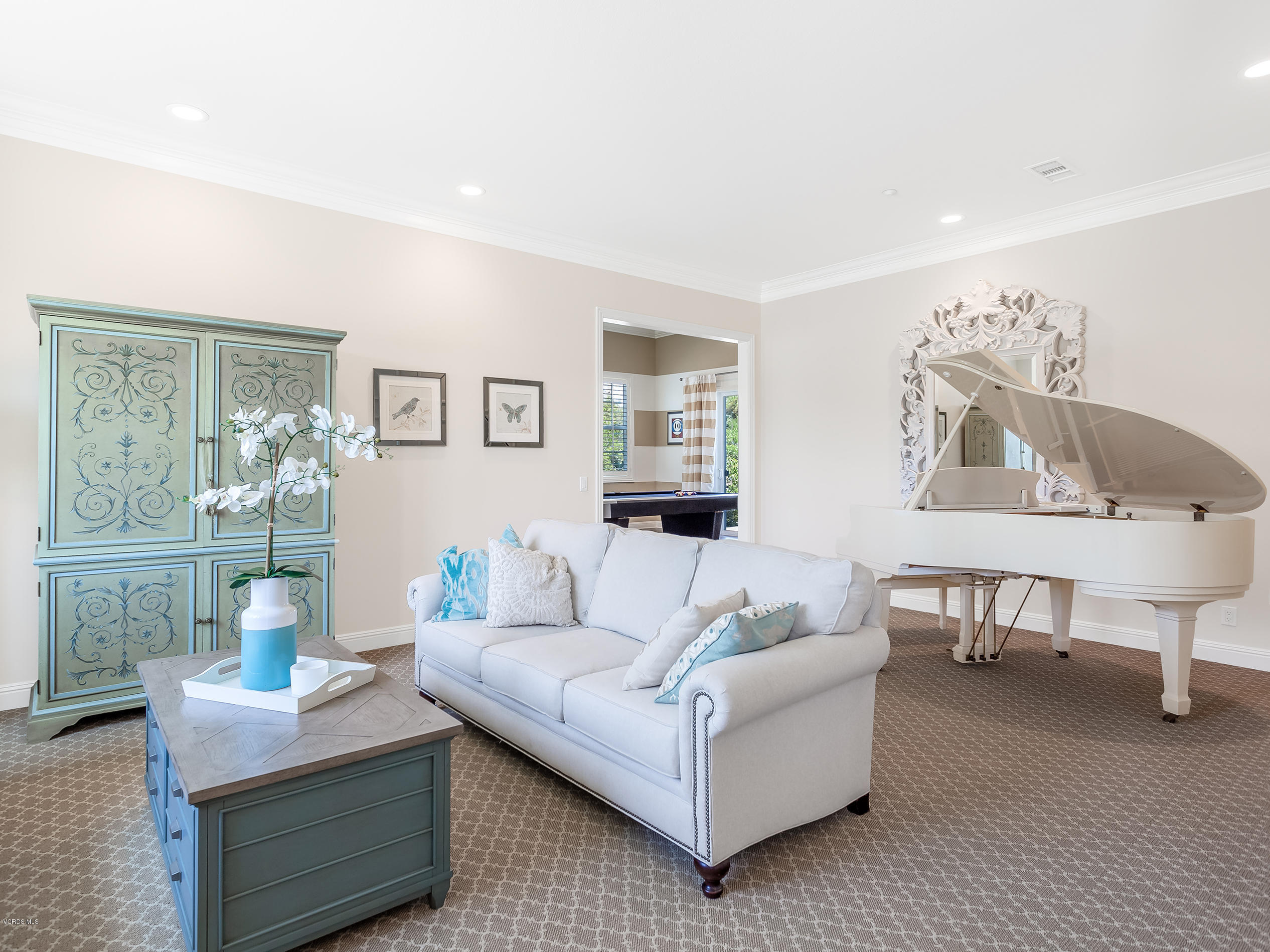 5421 Castillo De Rosas Camarillo, CA 93012 - Photo 5 of 47 6