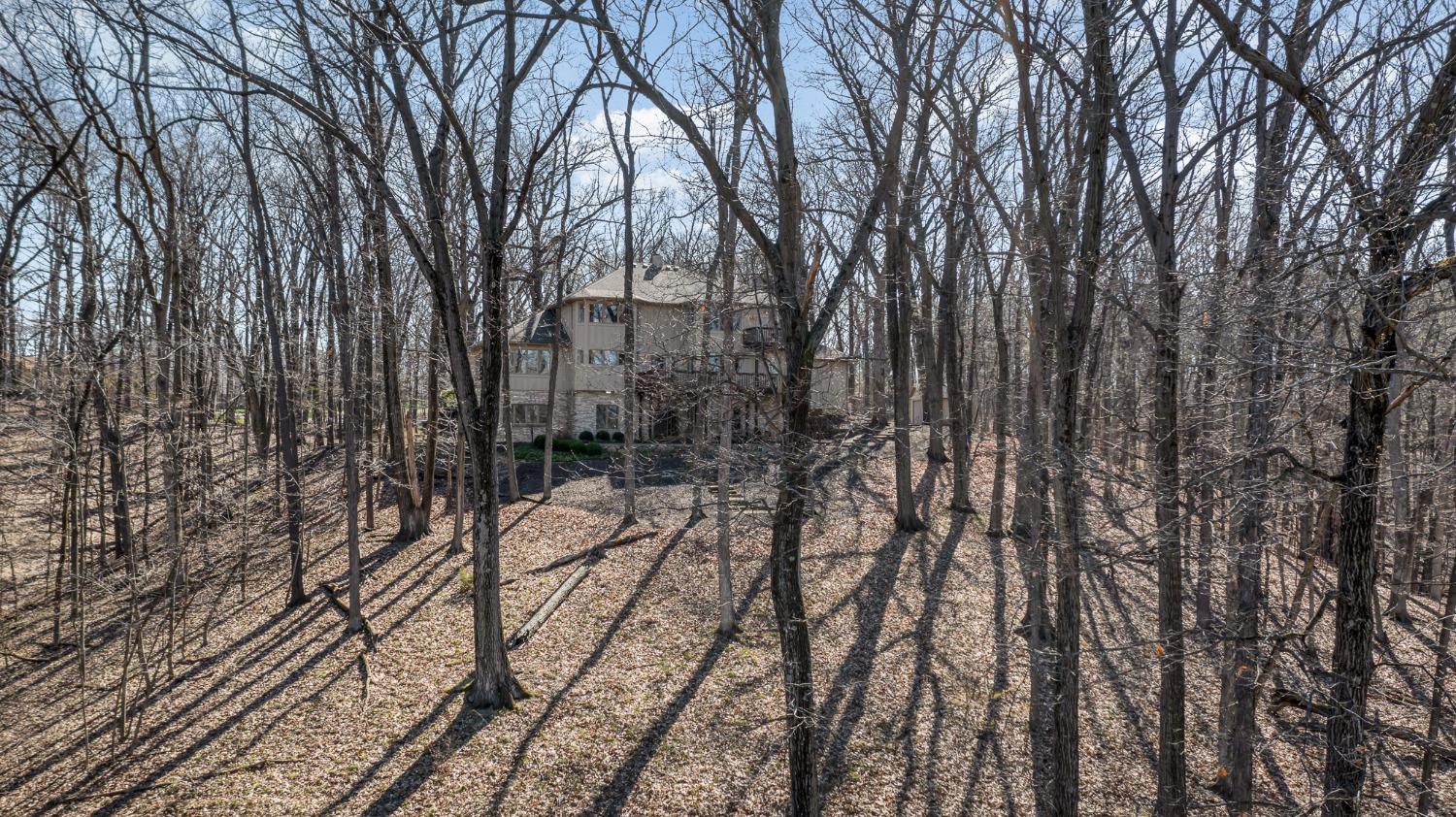 473 Roxbury Road Valparaiso, IN 46385 - Photo 13 of 51 1500x842