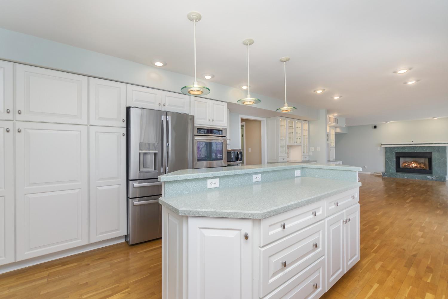 473 Roxbury Road Valparaiso, IN 46385 - Photo 22 of 51 a kitchen with stainless steel appliances granite countertop a refrigerator a sink and a stove