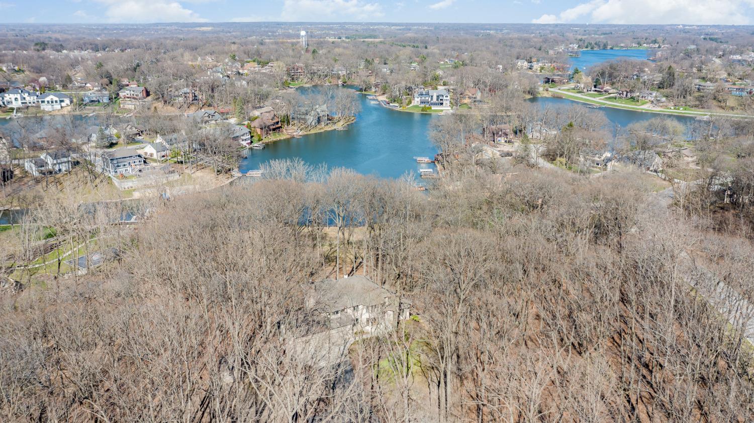 473 Roxbury Road Valparaiso, IN 46385 - Photo 3 of 51 1500x842