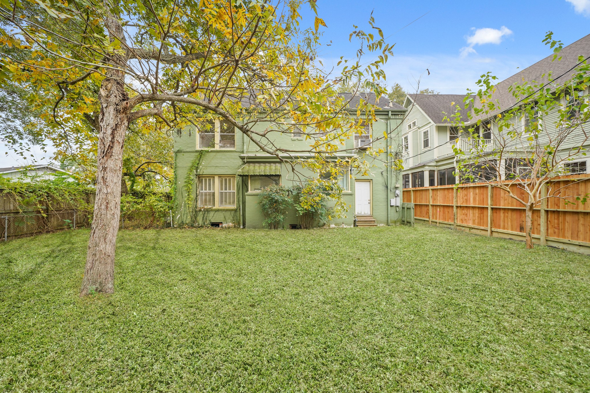 4375 Faculty Lane Houston, TX 77004 - Photo 11 of 24 Another view of backyard, lots of potential for your future house!