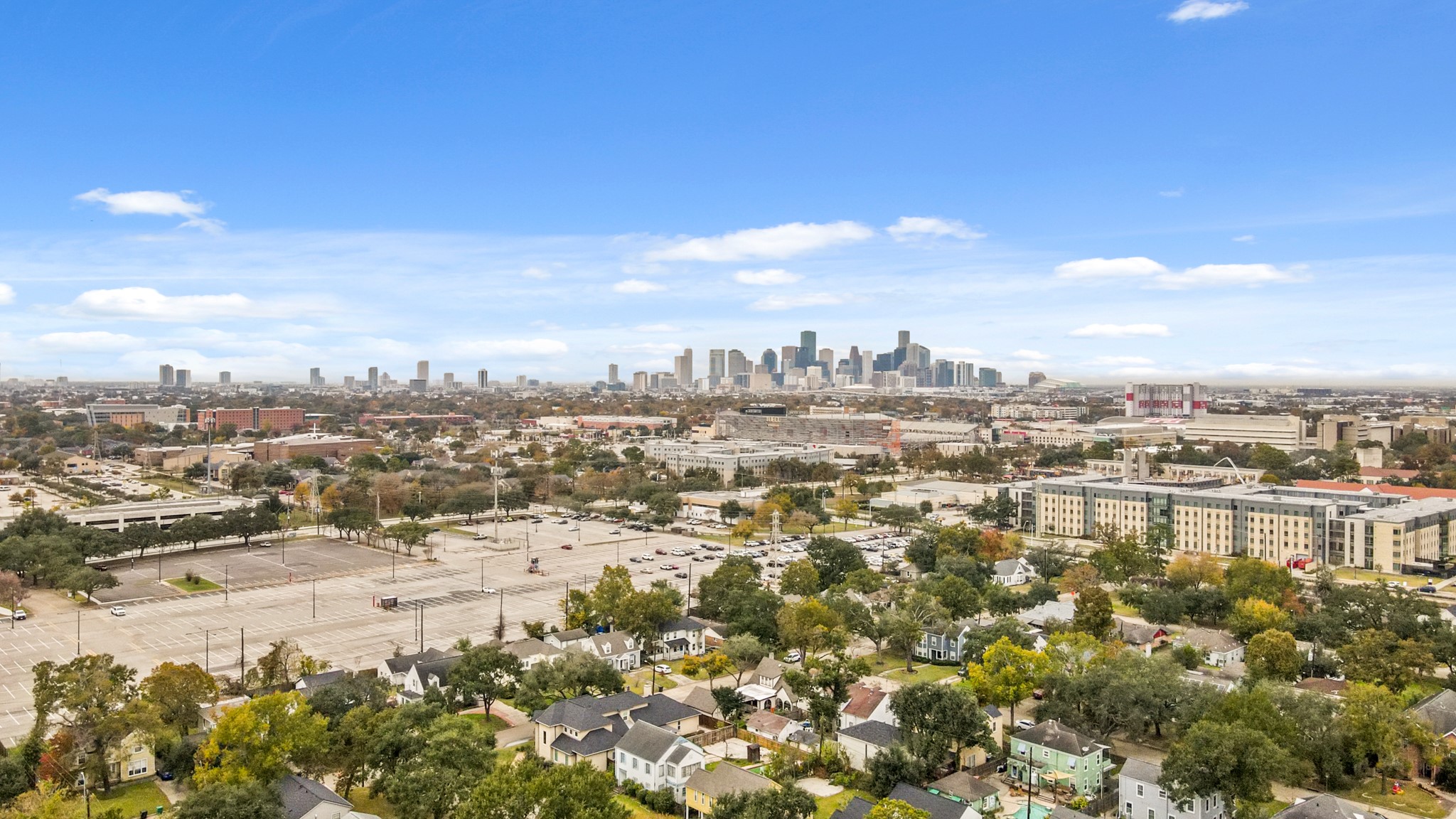 4375 Faculty Lane Houston, TX 77004 - Photo 17 of 24 Prime location: by downtown, Med Center, University of Houston or go south to NASA. Easy access to Rice Village and anywhere inside the loop!