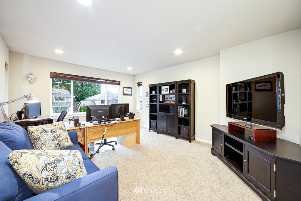 6216 Southeast 2nd Street Renton, WA 98059 - Photo 15 of 34