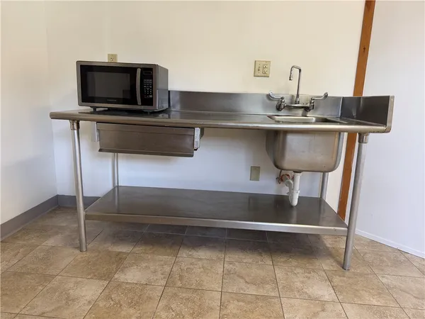 $1,200 | 42981 Highway 28, Unit 3, Arkville, NY 12406