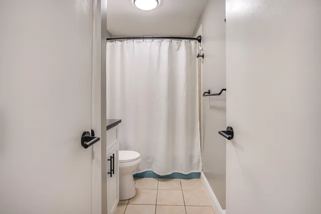 $275,000 | 6 Lancelot Court, Unit 2, Salem, NH 03079