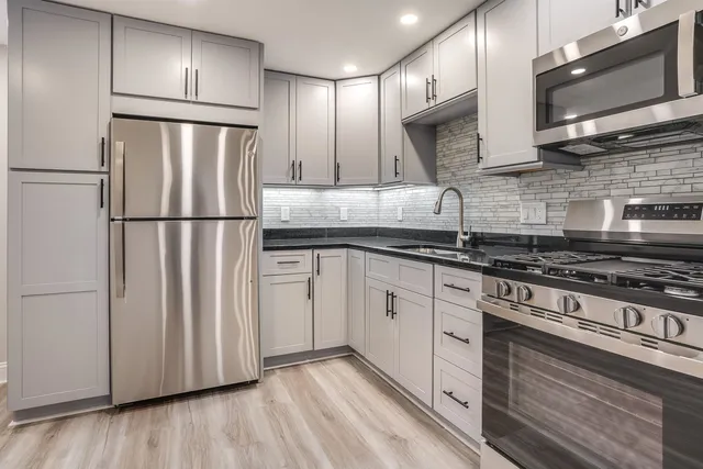 $275,000 | 6 Lancelot Court, Unit 2, Salem, NH 03079