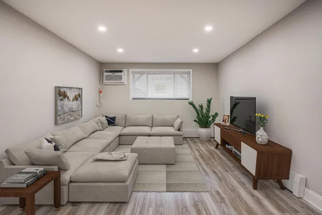 $275,000 | 6 Lancelot Court, Unit 2, Salem, NH 03079