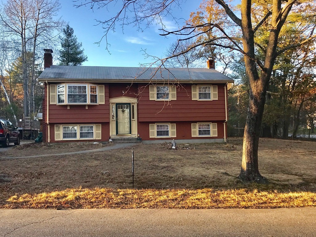 12 Gloria Road Georgetown, MA 01833 - Photo 2 of 17 Gallery Image 2