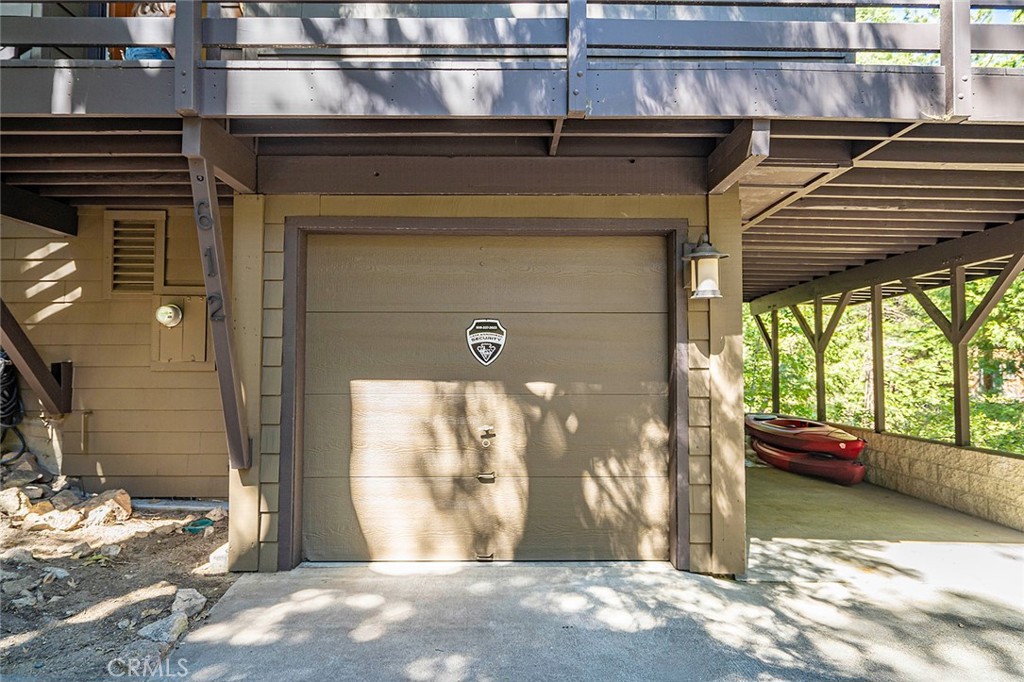 612 Karenken Pines Drive Lake Arrowhead, CA 92391 - Photo 42 of 44 a view of a porch of a house