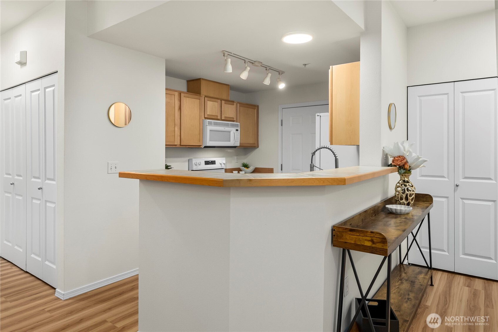 15325 Southeast 155th Place, Unit G1 Renton, WA 98058 - Photo 17 of 35