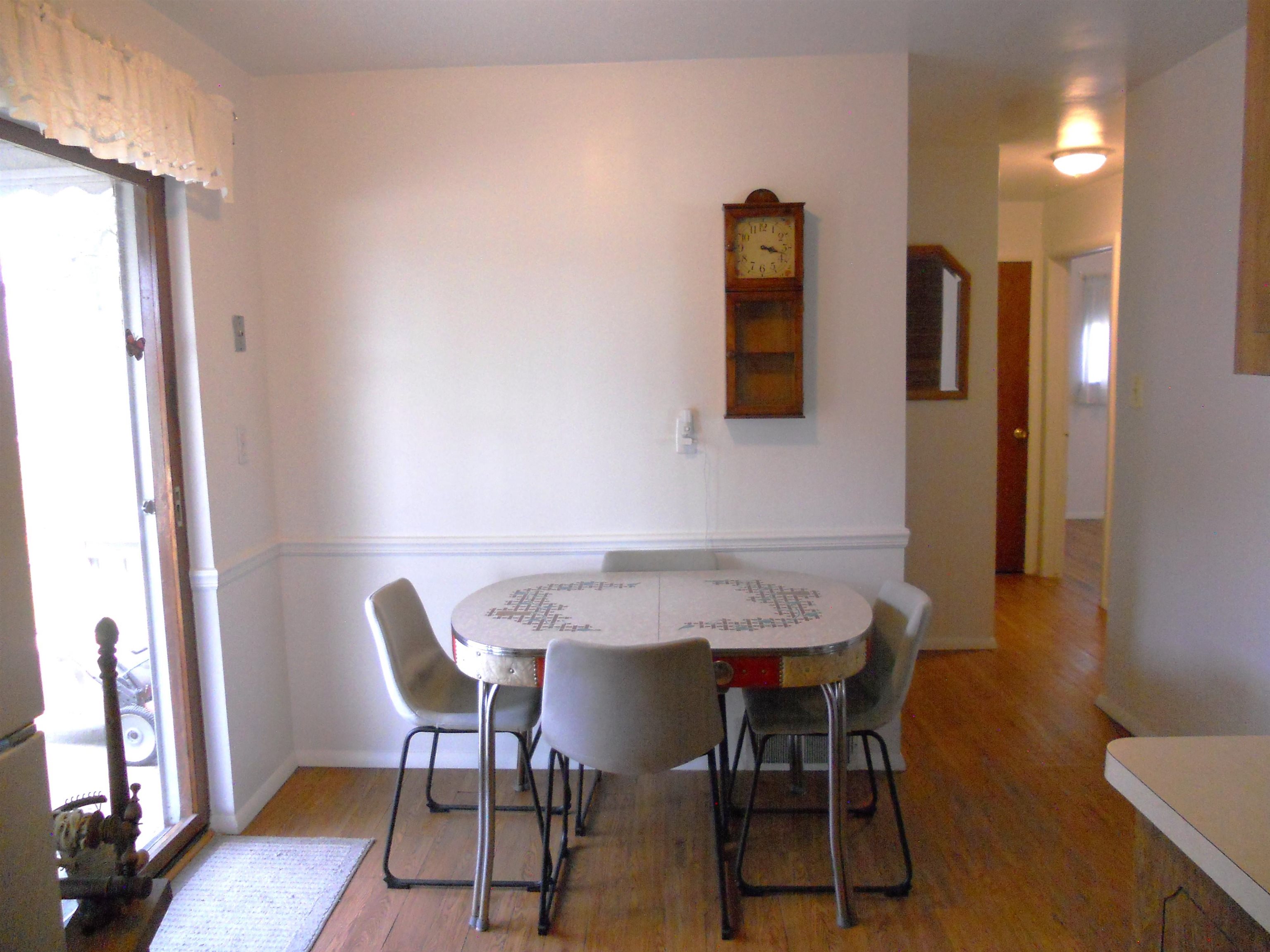 2015 Tarry Drive Sterling Heights, MI 48310 - Photo 14 of 51 50143329-6c654eb6-1972-46a7-94fa-0e60109dca3a.JPG