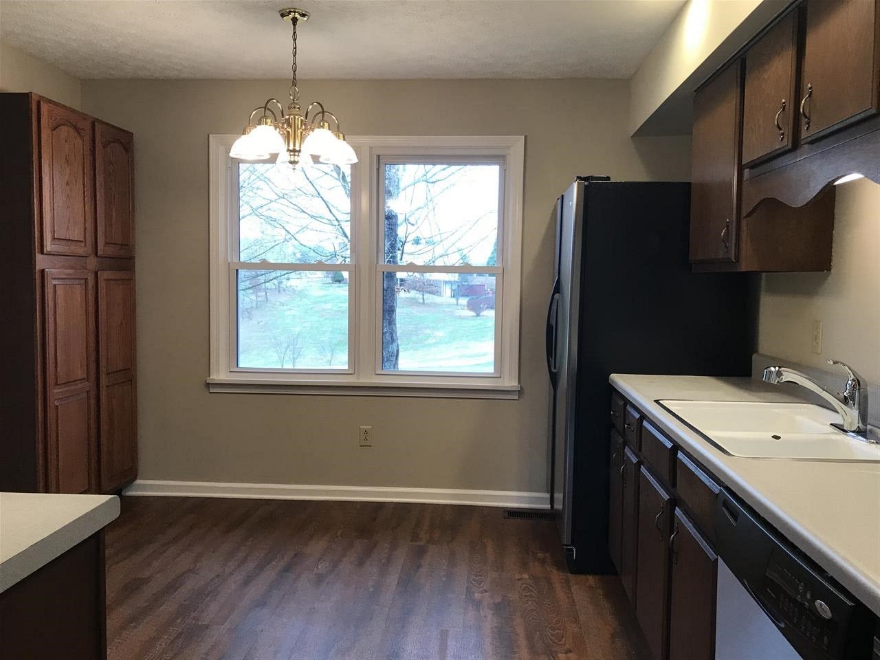 392 Green Acres Road Bowling Green, KY 42103 - Photo 6 of 22 Gallery Image 6