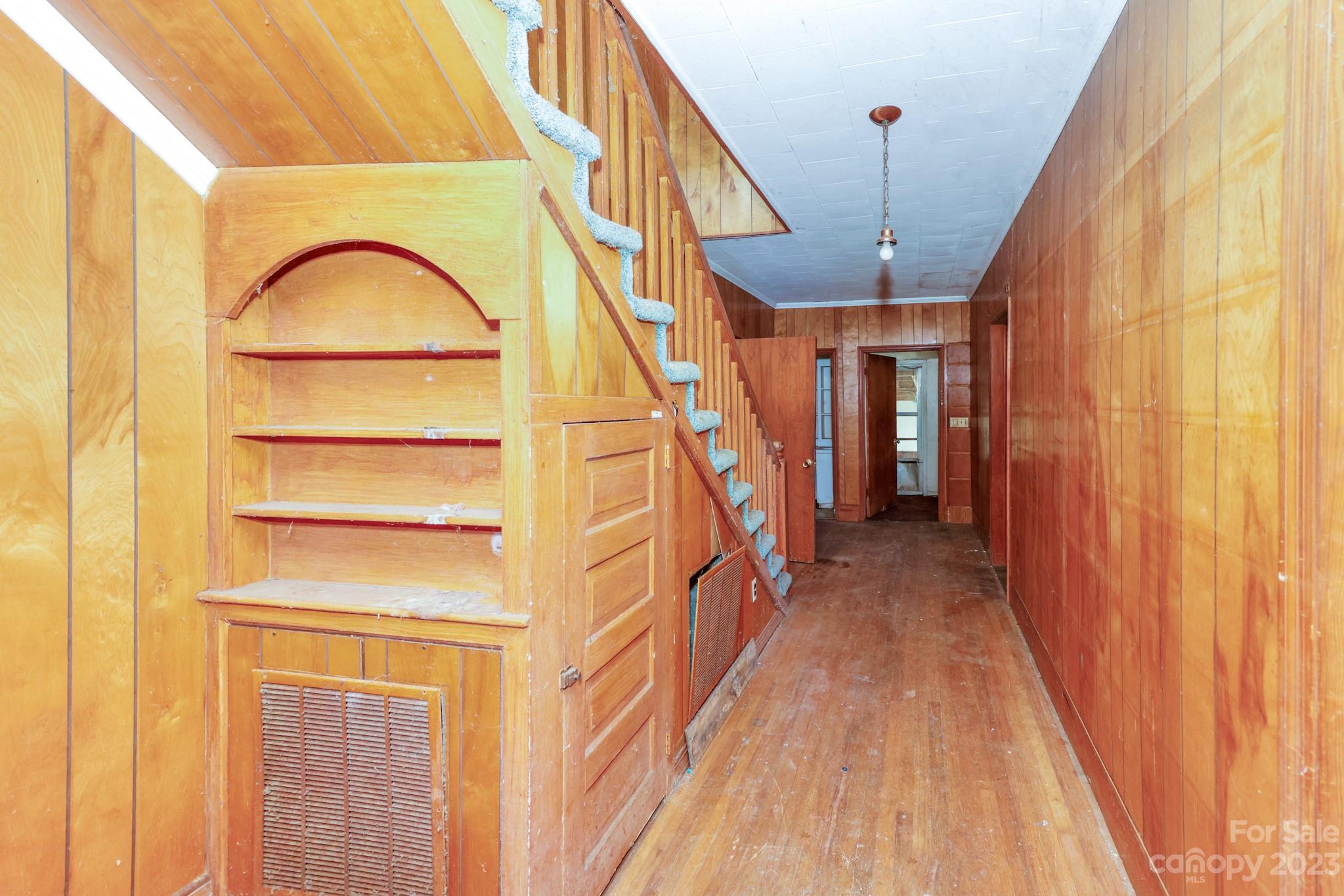 158 Pine Street Rutherfordton, NC 28139 - Photo 6 of 37 a view of entryway with a front door