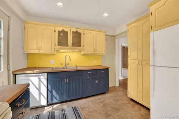 $674,900 | 71 St Johns Avenue, Yonkers, NY 10704