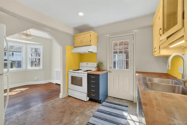 $674,900 | 71 St Johns Avenue, Yonkers, NY 10704