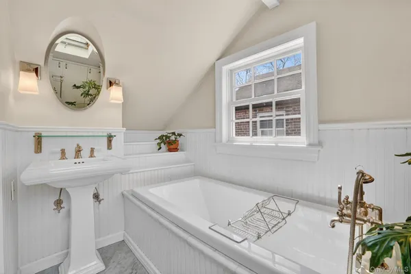 $674,900 | 71 St Johns Avenue, Yonkers, NY 10704