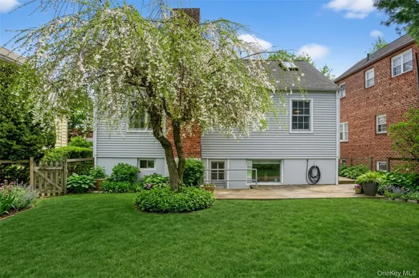 $674,900 | 71 St Johns Avenue, Yonkers, NY 10704