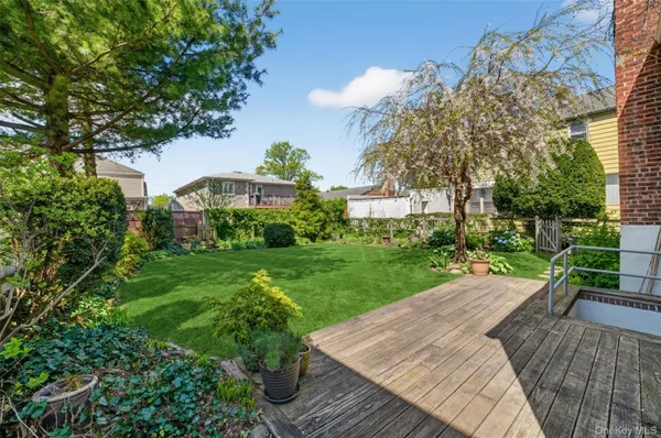 $674,900 | 71 St Johns Avenue, Yonkers, NY 10704