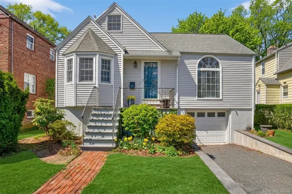 $674,900 | 71 St Johns Avenue, Yonkers, NY 10704