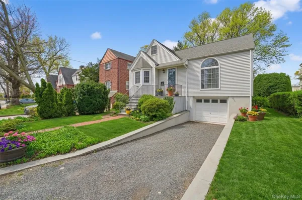 $674,900 | 71 St Johns Avenue, Yonkers, NY 10704